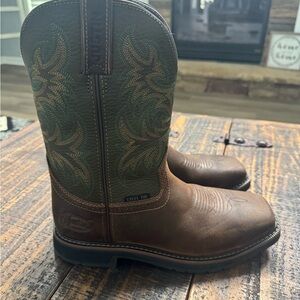 Justin Boots Brown and Green Cowboy Boots with Western Stitchin

Only Worn Once